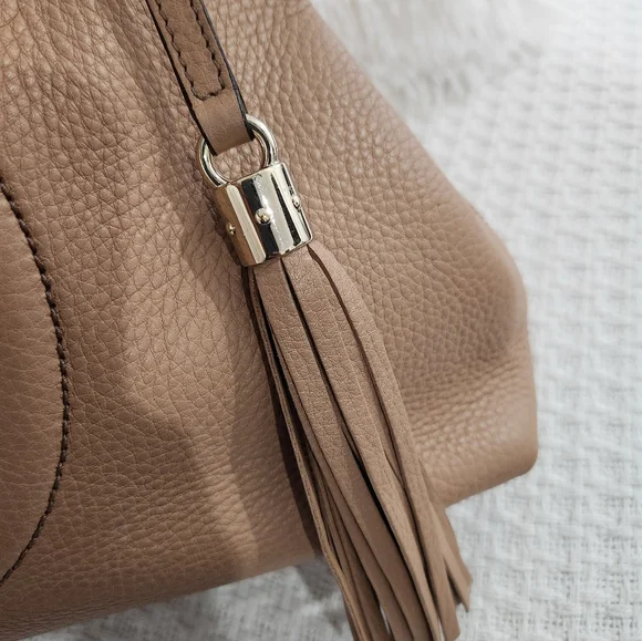 Gucci GG Soho Medium Leather Shoulder Bag Crossbody bag with Chain Straps - Picture 5 of 15